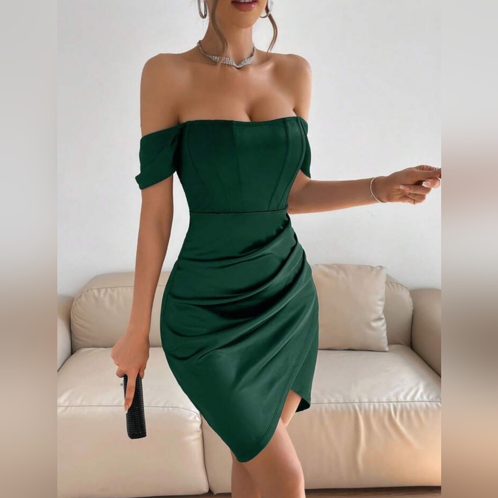 Elegant Off-Shoulder Green Dress
